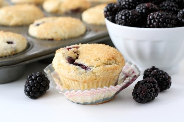 lemon-ricotta-blackberry-muffin