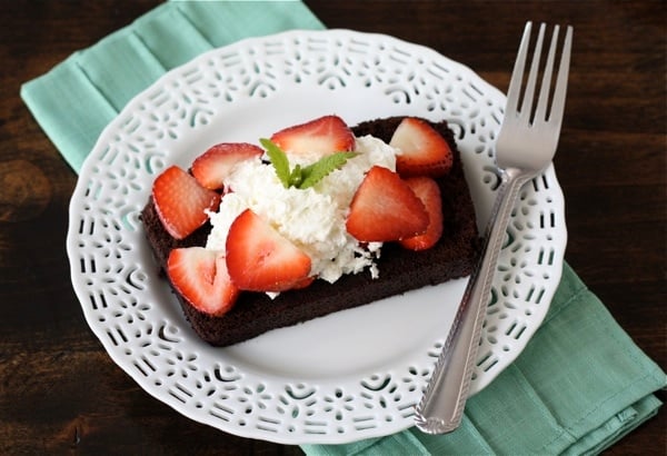chocolate-strawberry-shortcake1