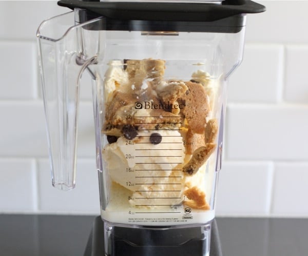 chocolate-chip-cookie-milkshake