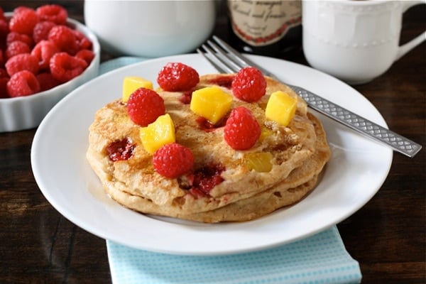 raspberry-mango-pancakes3