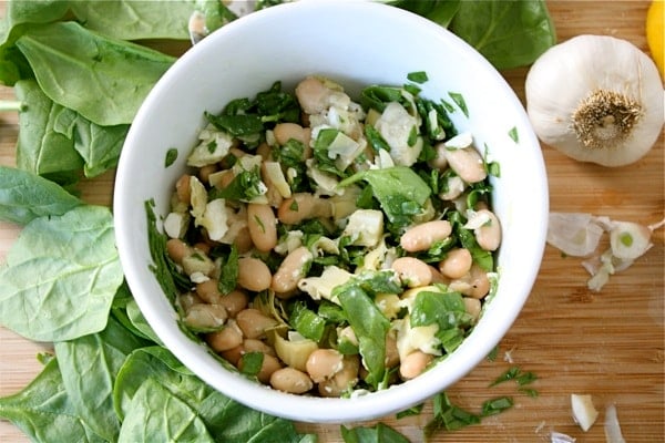 spinach-artichoke-white-bean-crostini 1