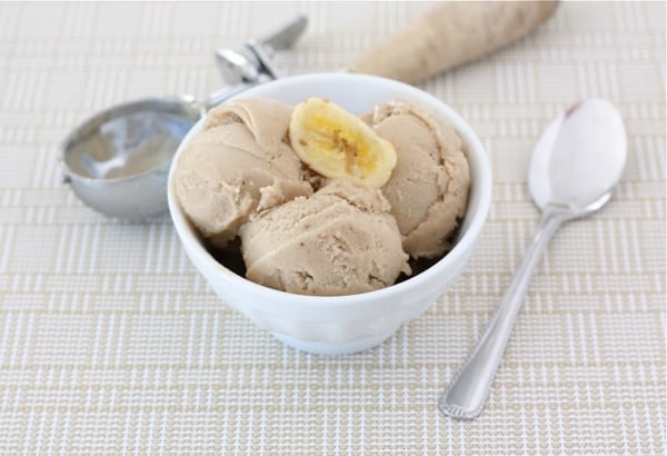 banana-peanut-butter-ice-cream4 homemade banana ice cream in bowl with spoon