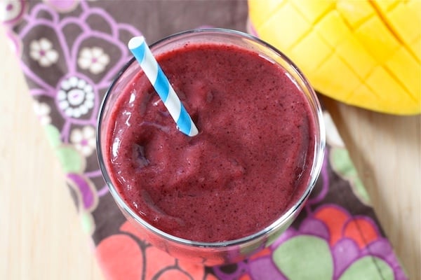 blueberry-mango-smoothie3