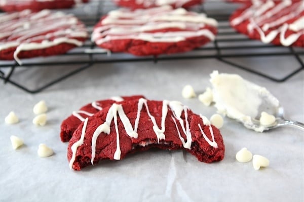 Red Velvet Cheesecake Cookies are easy to make and a favorite holiday cookie! #redvelvet #cheesecake #cookies red velvet cookies from scratch