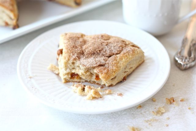cinnamon-scones