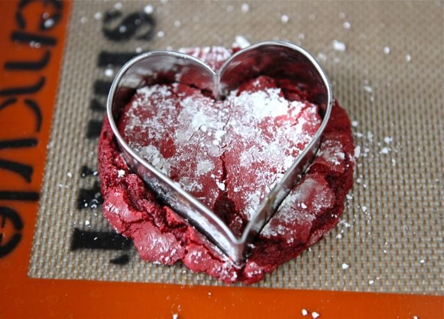 red-velvet-crinkle-cookies1