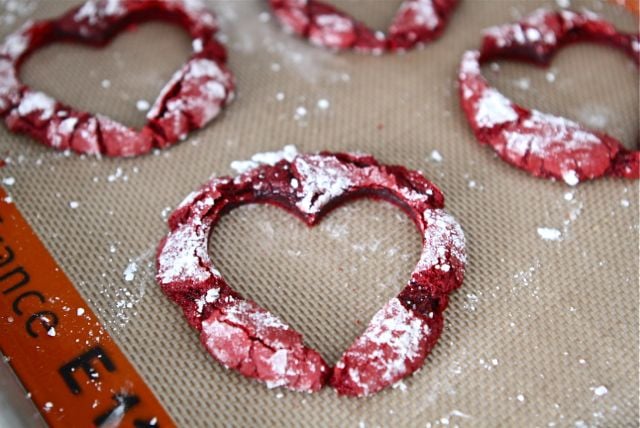red-velvet-crinkle-cookies2