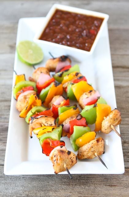 Grilled Chicken Fajita Kabobs from www.twopeasandtheirpod.com #recipe grilled chicken kabobs with spicy chicken kabob marinade
