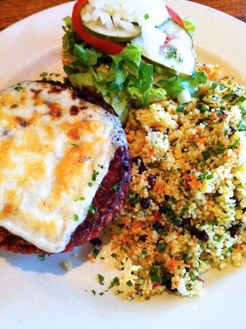 veggie-burger-Zydeco-Bend-Oregon