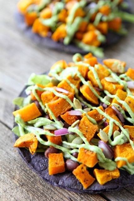 Butternut Squash Black Bean Tostadas from Two Peas and Their Pod (www.twopeasandtheripod.com) #recipe