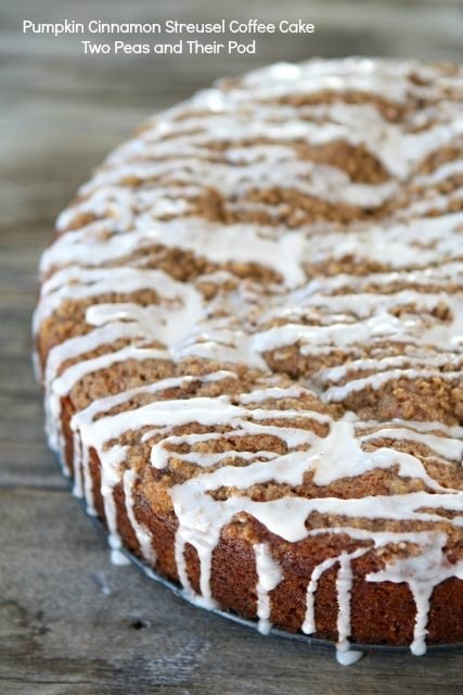 Pumpkin Cinnamon Streusel Coffee Cake from Two Peas and Their Pod (www.twopeasandtheirpod.com) #recipe #pumpkin