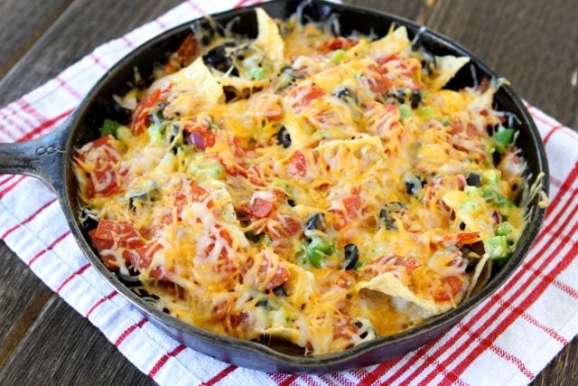 Pizza Nachos from www.twopeasandtheirpod.com #recipe