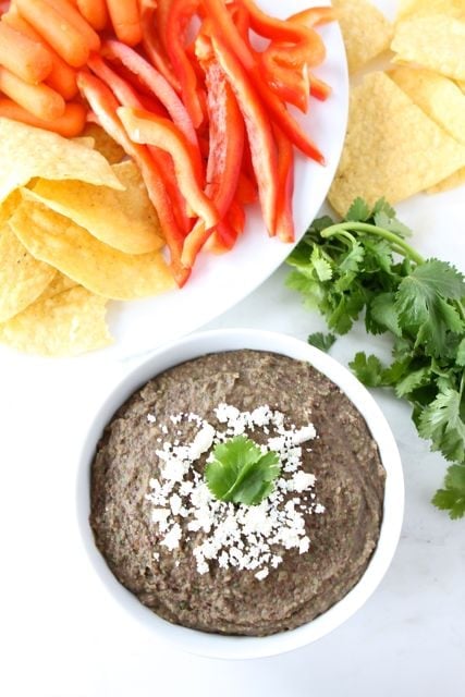 Easy Black Bean Dip | Two Peas and Their Pod | www.twopeasandtheirpod.com How to make black bean dip recipe in blender