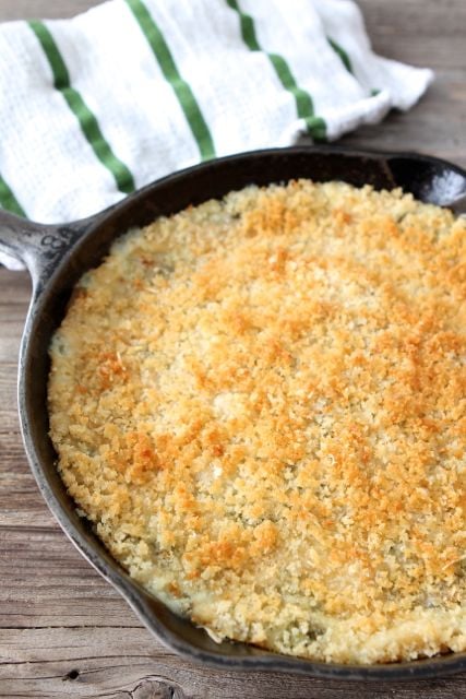 Quinoa Spinach Mac and Cheese from www.twopeasandtheirpod.com #recipe #vegetarian