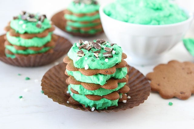 Chocolate Mint Icebox Cupcakes on www.twopeasandtheirpod.com An easy, no-bake treat! Chocolate-Mint-Icebox-Cupcakes-2