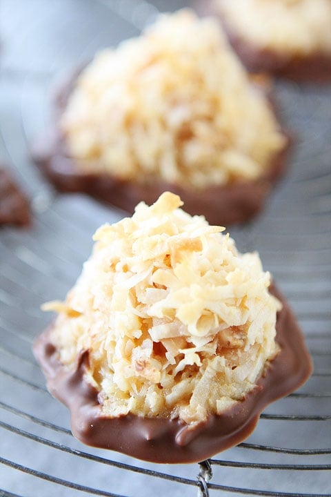 The BEST Coconut Macaroon Recipe! #Easter #cookies #coconut #chocolate #macaroon #glutenfree Best Coconut Macaroon Recipe
