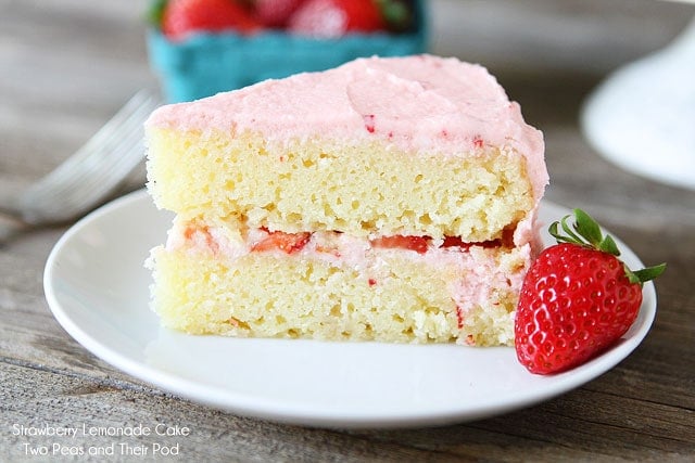 Strawberry Lemonade Cake Recipe on twopeasandtheirpod.com Tart lemon cake with fresh strawberries and strawberry buttercream! Strawberry Lemonade Cake Recipe on twopeasandtheirpod.com Tart lemon cake with fresh strawberries and strawberry buttercream!