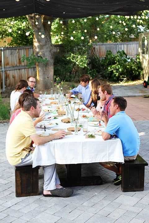 Throw your own outdoor dinner party on twopeasandtheirpod.com Throw your own outdoor dinner party on twopeasandtheirpod.com
