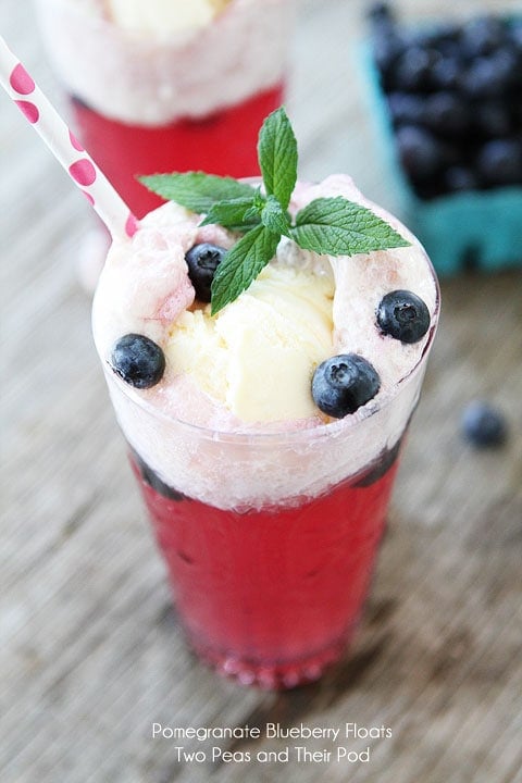 Pomegranate Blueberry Floats Recipe on twopeasandtheirpod.com You only need 3 ingredients to make these floats! Pomegranate Blueberry Floats Recipe on twopeasandtheirpod.com You only need 3 ingredients to make these floats!