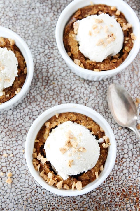 Deep Dish Biscoff Oatmeal Toffee Cookies on twopeasandtheirpod.com #recipe #dessert Deep Dish Biscoff Oatmeal Toffee Cookies on twopeasandtheirpod.com #recipe #dessert