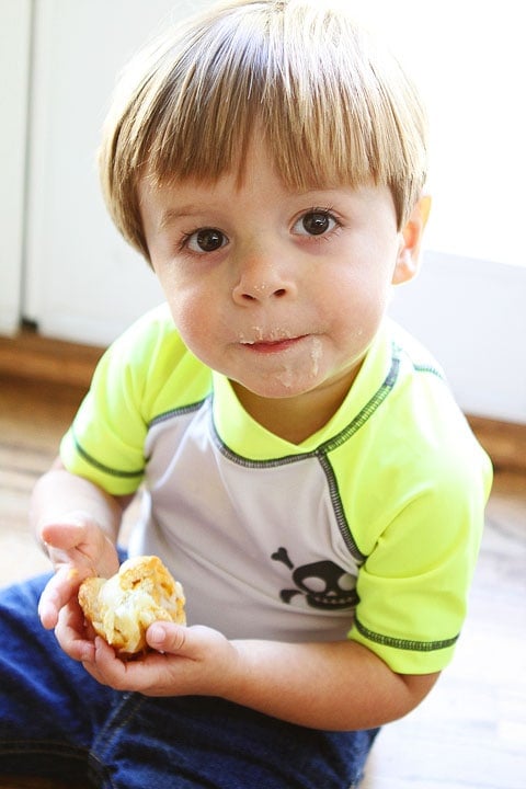 Easy-Mini-Pumpkin-Cinnamon-Rolls-17
