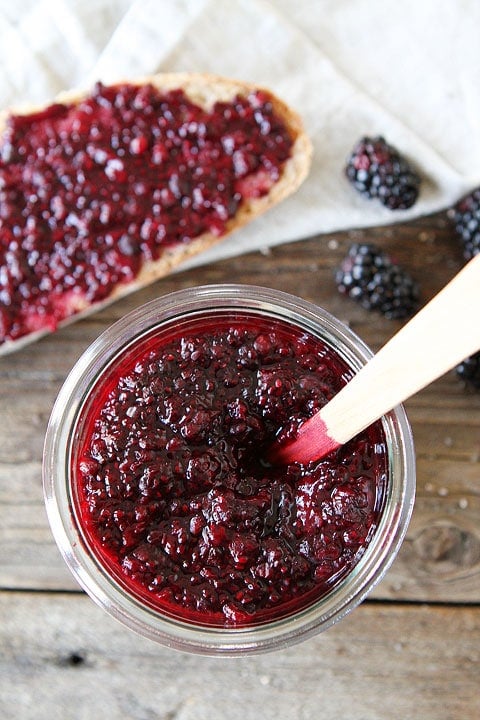 Blackberry Chia Seed Jam Recipe on twopeasandtheirpod.com Blackberry Chia Seed Jam Recipe on twopeasandtheirpod.com No canning involved for this easy jam recipe!