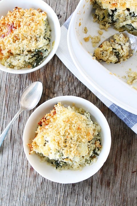 Spinach and Artichoke Quinoa Bake Recipe on twopeasandtheirpod.com Spinach and Artichoke Quinoa Bake Recipe on twopeasandtheirpod.com Love this healthy quinoa bake!