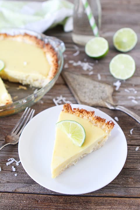 Key Lime Pie with Coconut Macaroon Crust Recipe Key Lime Pie with Coconut Macaroon Crust Recipe on twopeasandtheirpod.com. I love the coconut macaroon crust! A fantastic key lime pie recipe! #pie #recipe