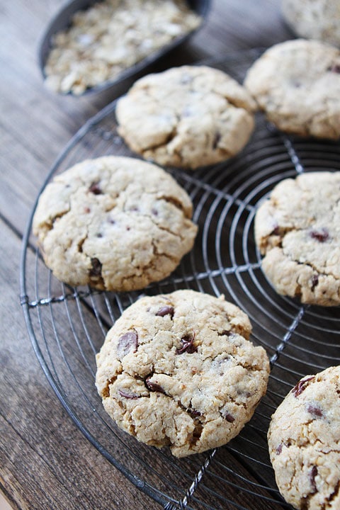 Whole Wheat Toasted Oatmeal Chocolate Chip Cookie Recipe Whole Wheat Toasted Oatmeal Chocolate Chip Cookies on twopeasandtheirpod.com LOVE these cookies!