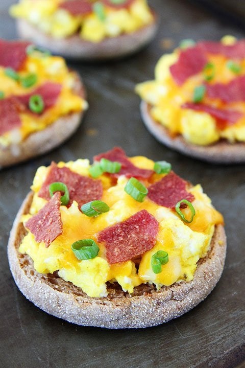 English Muffin Breakfast Pizzas Recipe English Muffin Breakfast Pizzas on twopeasandtheirpod.com These easy breakfast pizzas are great for breakfast or anytime of the day!