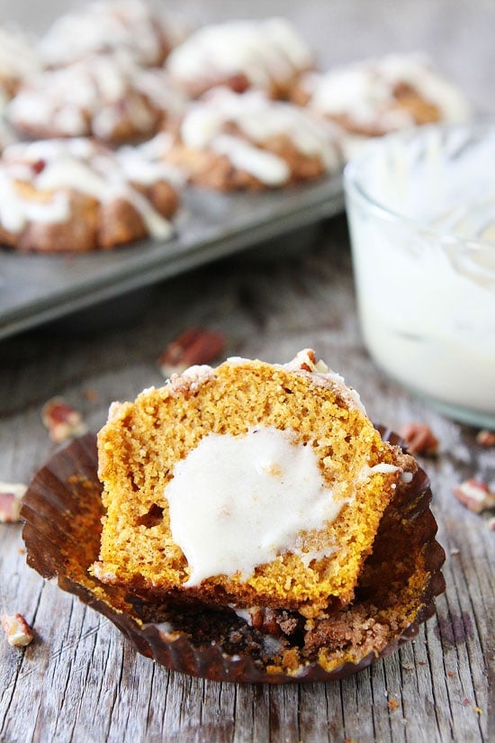 Brown Butter Pumpkin Streusel Muffins with Brown Butter Glaze Recipe on twopeasandtheirpod.com The BEST pumpkin muffins! #pumpkin #muffins Brown Butter Pumpkin Streusel Muffins with Brown Butter Glaze Recipe