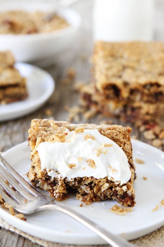 Granola Cake Recipe on twopeasandtheirpod.com Love this easy Granola Cake! So good with vanilla Greek yogurt or ice cream! Granola Cake Recipe on twopeasandtheirpod.com