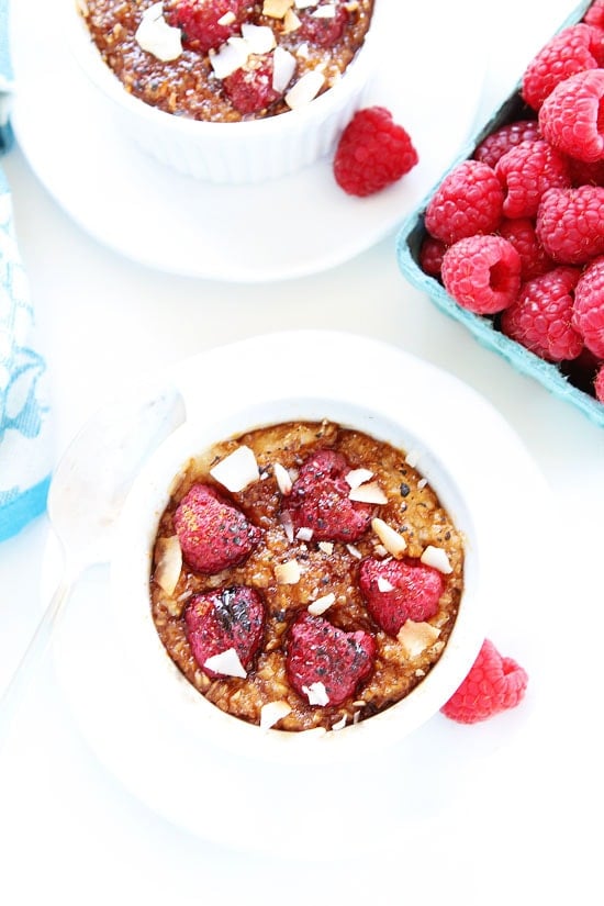 Raspberry Coconut Crème Brûlée Oatmeal Recipe on twopeasandtheirpod.com If you like creme brûlée you will LOVE this oatmeal! It is such a treat! Raspberry Coconut Crème Brûlée Oatmeal Recipe on twopeasandtheirpod.com