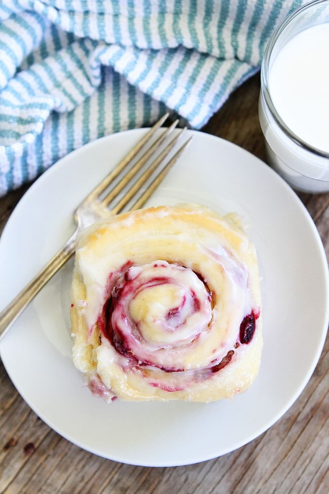 Raspberry Sweet Rolls with cream cheese frosting Family favorite breakfast recipe