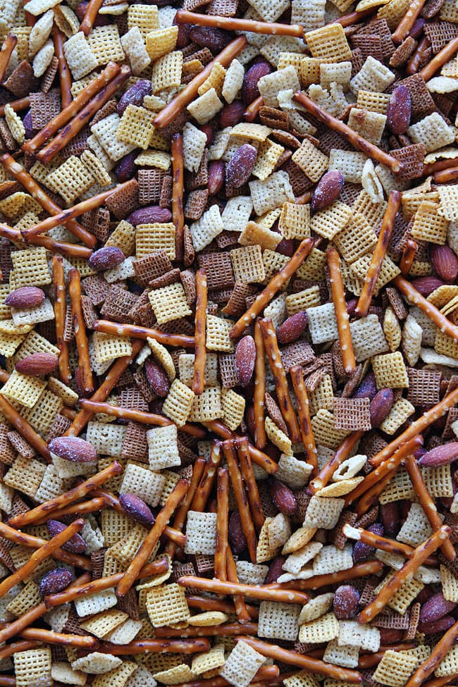 Salt 'n Vinegar Snack Mix Recipe on twopeasandtheirpod.com This easy snack mix is great for parties! The salt 'n vinegar combo is so good! Salt 'n Vinegar Snack Mix Recipe