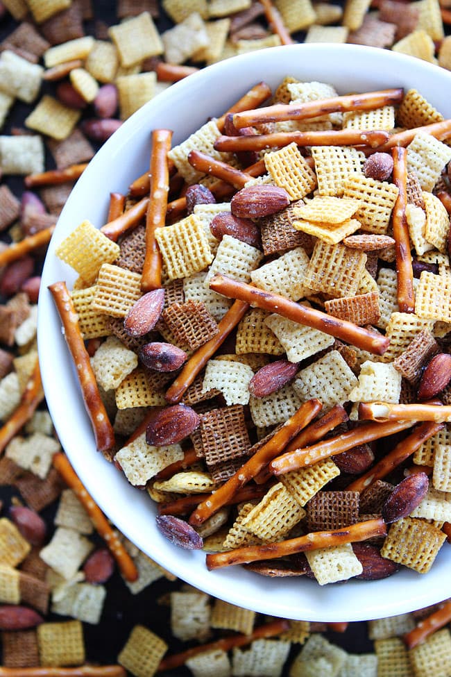 Salt 'n Vinegar Snack Mix Recipe on twopeasandtheirpod.com This easy snack mix is great for parties, game day, or any day! Salt 'n Vinegar Snack Mix Recipe