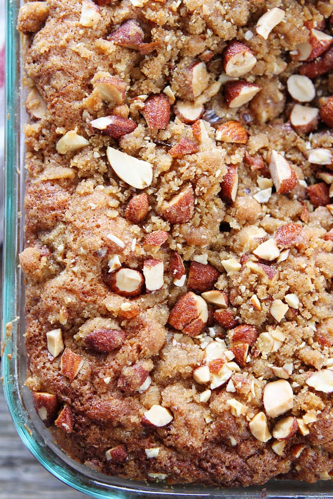 Almond Coffee Cake Recipe on twopeasandtheirpod.com This easy coffee cake has a sweet almond streusel filling and topping! It is the BEST coffee cake recipe! Almond Coffee Cake Recipe