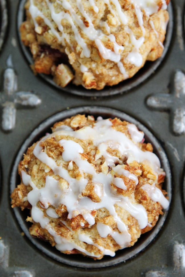 Cherry Almond Streusel Muffins Recipe on twopeasandtheirpod.com Cherry muffins with an almond streusel topping and sweet almond glaze! These muffins are great for breakfast or brunch! Cherry Almond Streusel Muffins Recipe