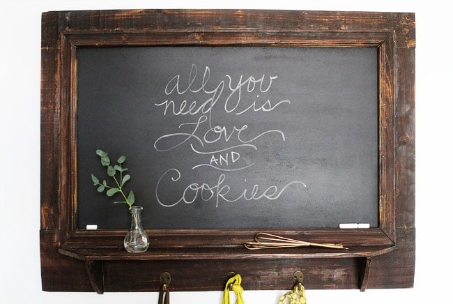 Two Peas and Their Pod Pantry on twopeasandtheirpod.com This pantry is perfect! Two Peas and Their Pod Pantry