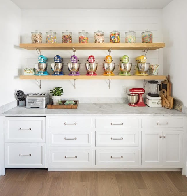 The Perfect Pantry on twopeasandtheirpod.com This pantry is a dream! The Perfect Pantry