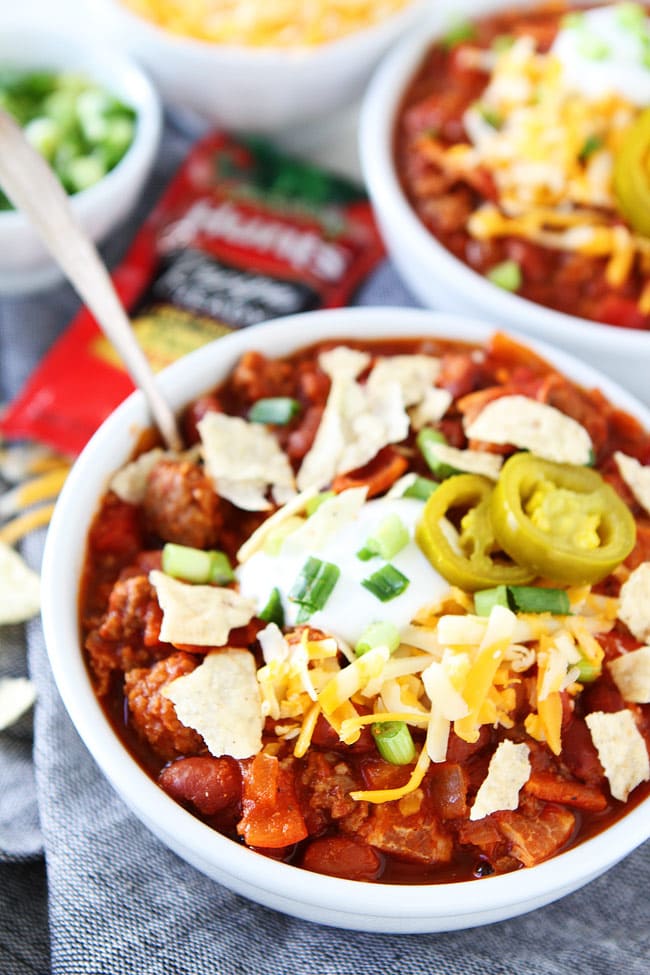 Smoky Bacon Chili Recipe on twopeasandtheirpod.com This is the BEST chili recipe! Everyone LOVES the bacon addition. Smoky Bacon Chili Recipe