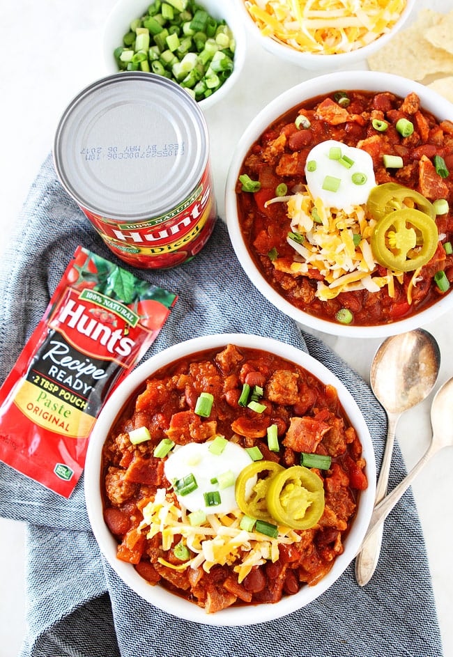 Smoky Bacon Chili Recipe on twopeasandtheirpod.com This chili recipe is everyone's favorite because it has BACON! Smoky Bacon Chili Recipe