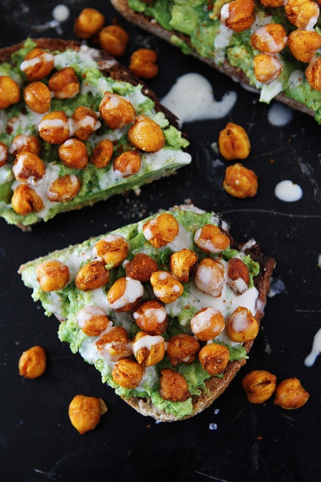 Roasted Chickpea Avocado Toast with a drizzle of lemon tahini dressing makes a great healthy breakfast, lunch, or snack! #healthyrecipe #vegan #vegetarian #avocadotoast #easyrecipe Avocado Toast Recipe