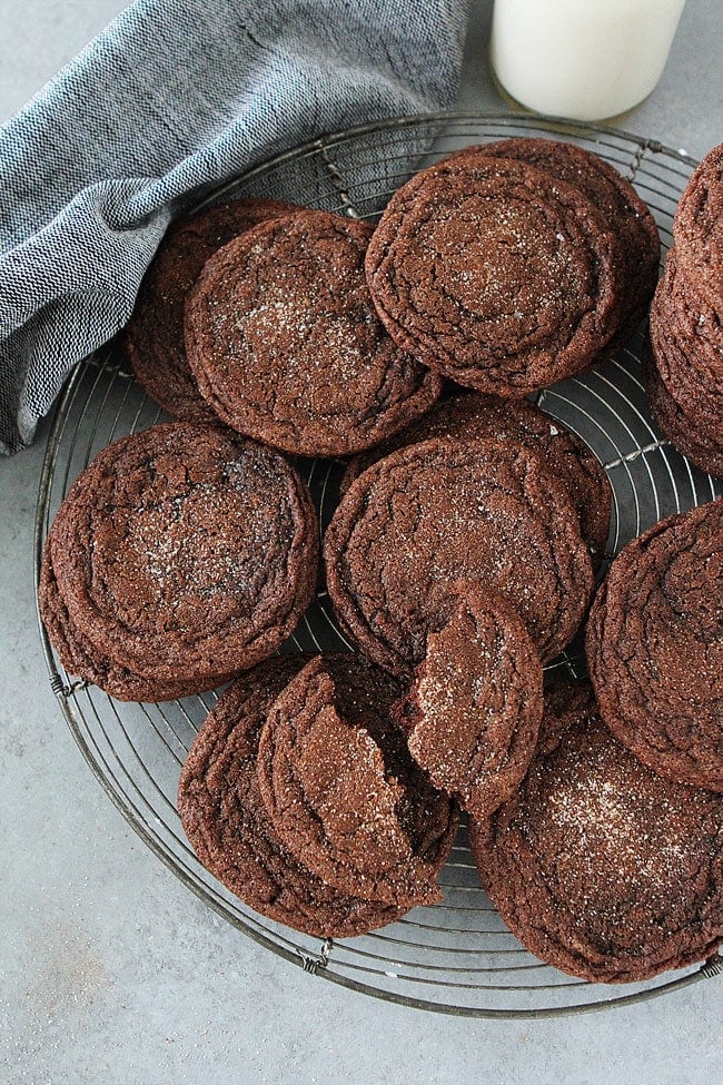 Chocolate Snickerdoodle Cookies are soft, chewy, and SO delicious! If you like classic snickerdoodles, you will LOVE the chocolate version. #snickerdoodles #cookies #chocolate #cookierecipe Chocolate Snickerdoodle Cookies on cooling rack