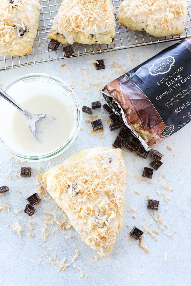 Easy Coconut Scones with Dark Chocolate Chunks #breakfast #scones #coconut #chocolate Coconut Scones with Chocolate Chunks