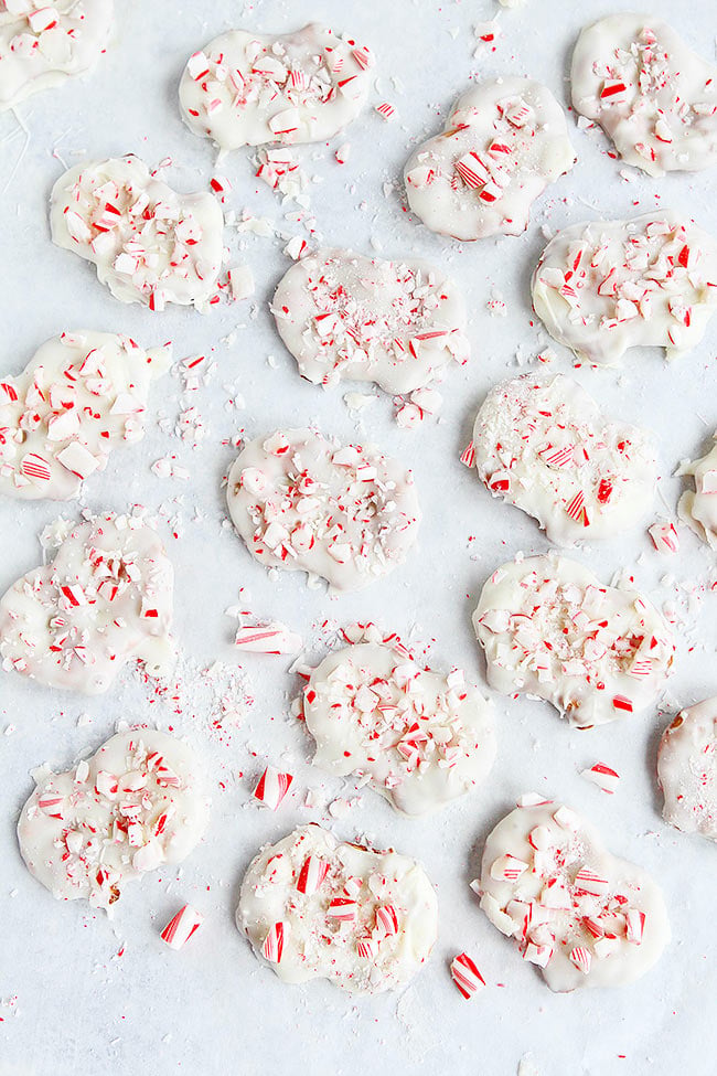 You Only Need Three Ingredients To Make These Festive White Chocolate Peppermint Pretzels. They Are A Fun Christmas Treat To Make And Eat! #chocolate #peppermint #pretzels #Christmas #holidays #easyrecipe Easy White Chocolate Peppermint Pretzels