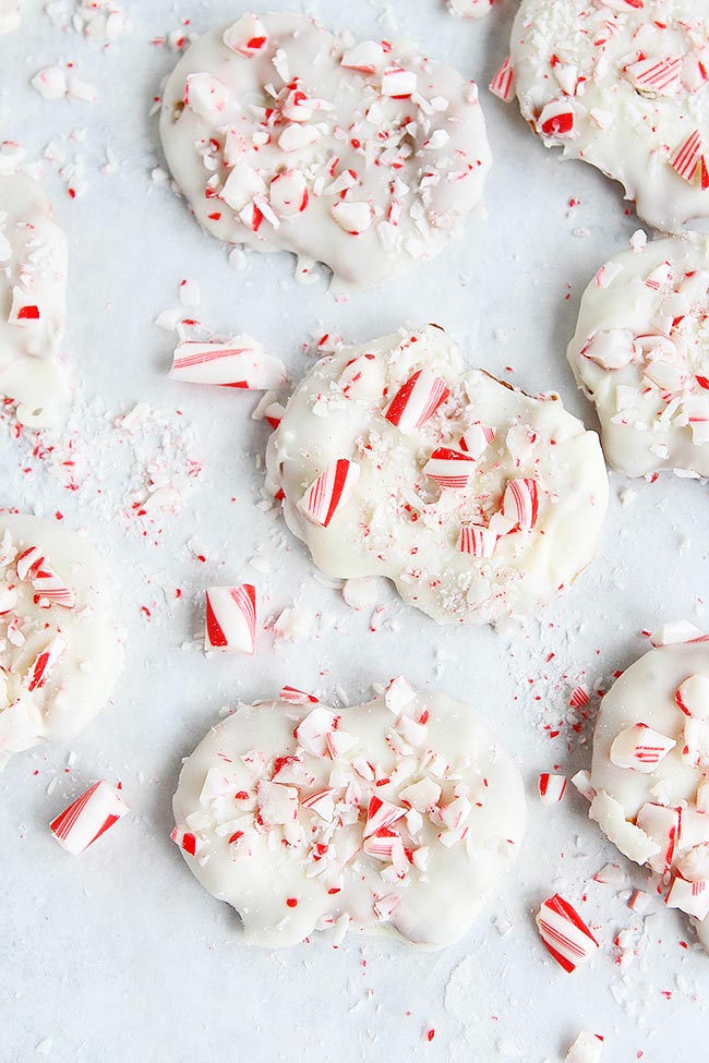 You Only Need Three Ingredients To Make These Festive White Chocolate Peppermint Pretzels. They Are A Fun Christmas Treat To Make And Eat! #chocolate #peppermint #pretzels #Christmas #holidays #easyrecipe 3-Ingredient White Chocolate Peppermint Pretzels