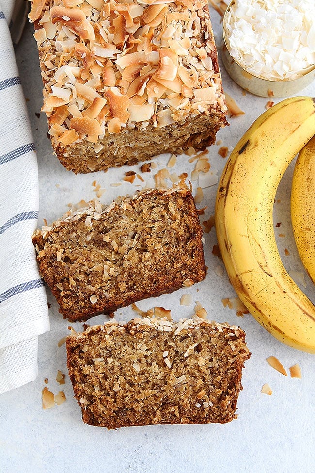 Coconut Banana Bread Is Made With Coconut Oil, Coconut Extract, and Coconut! The Perfect Banana Bread Recipe For Coconut Lovers! #coconut #bananabread #banana #baking #bread #quickbread #breakfast #snack Best Coconut Banana Bread Recipe