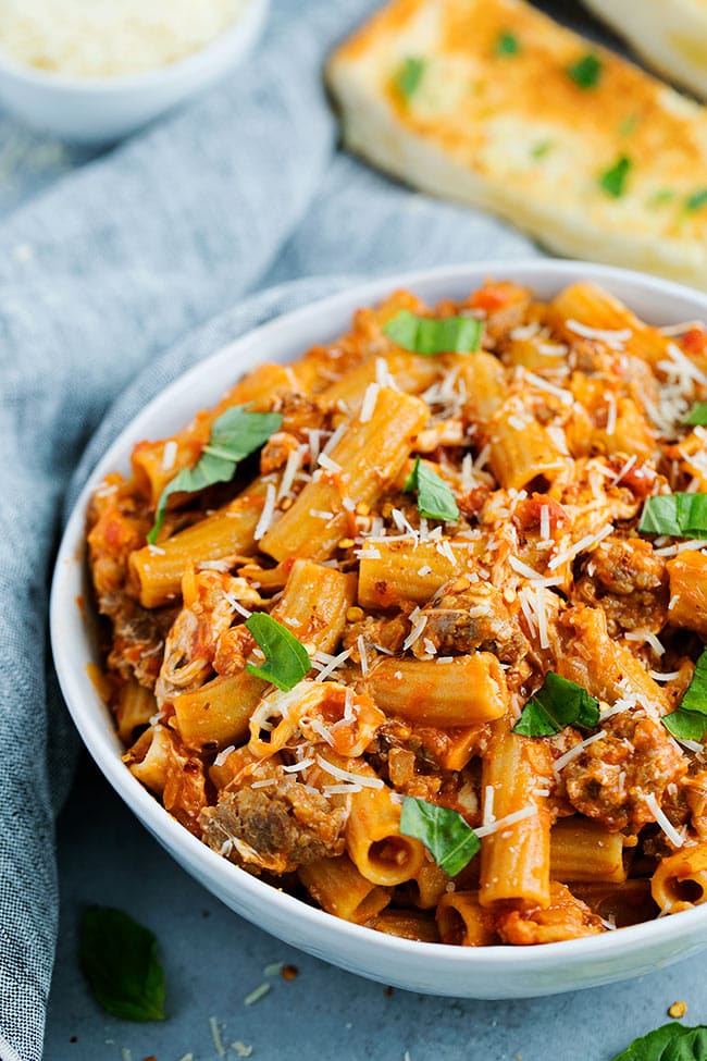 Rigatoni Pasta With Sausage, Marinara Sauce, Mozzarella Cheese, Parmesan Cheese, And Fresh Basil Is The Perfect Recipe For An Easy, Delicious Weeknight Dinner #rigatoni #pasta #sausage #dinner #easydinner #Italian #easyrecipe Rigatoni Pasta Recipe