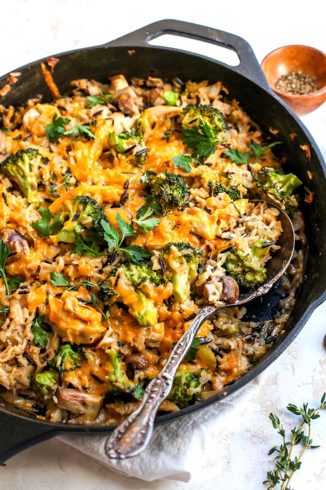 Cheesy Chicken Broccoli Rice Casserole Is Made In One Skillet And The Perfect Comfort Food! This Classic Casserole Is Always A Weeknight Dinner Favorite! #dinner #chicken #chickenrecipe #casserole #chickenandrice #easydinner #familydinner #casserolerecipe #broccoli #cheese Chicken Broccoli Rice Casserole Recipe